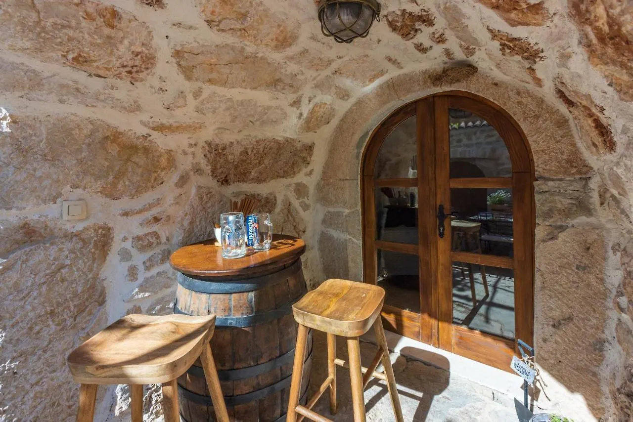Stara Kuca - Old Stone House Villa Grizane-Belgrad 0*,  Croatia