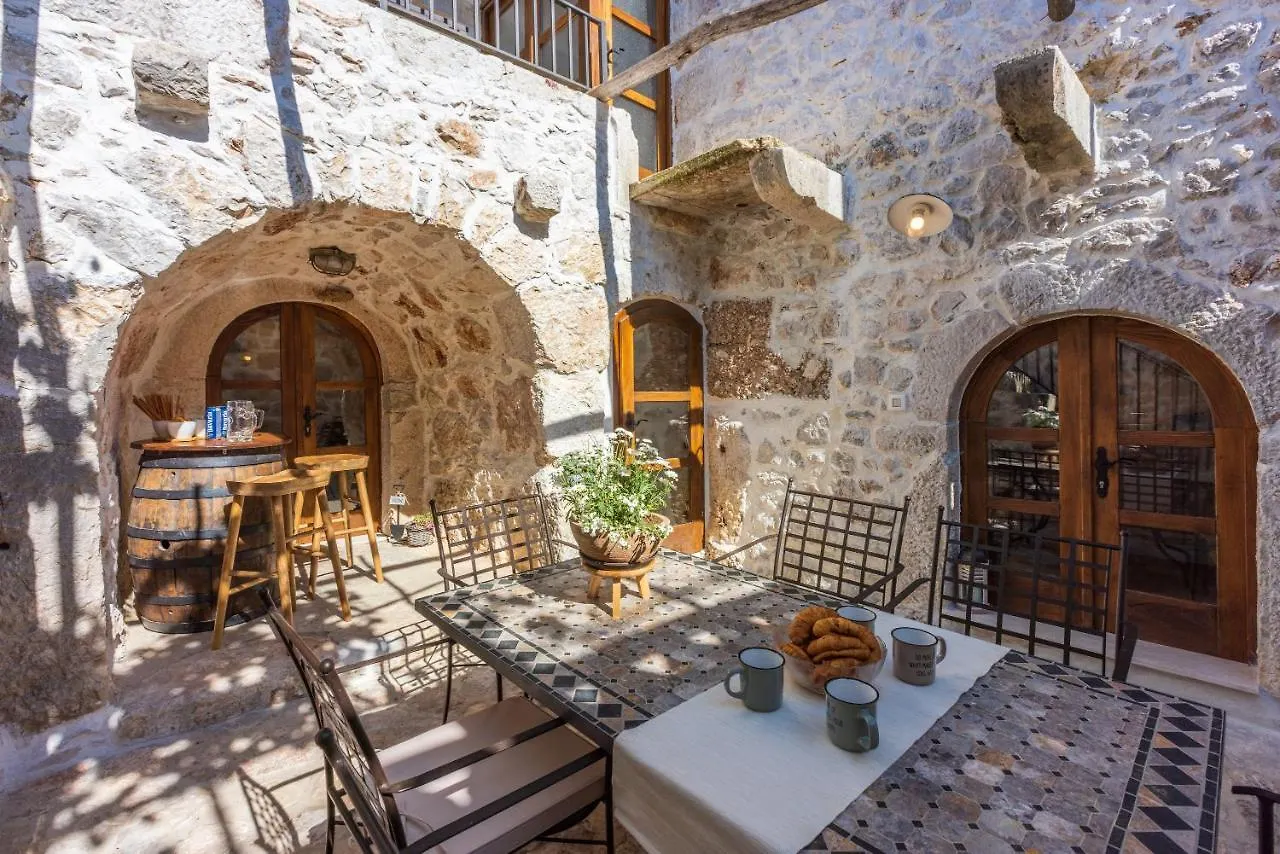 Stara Kuca - Old Stone House Villa Grizane-Belgrad