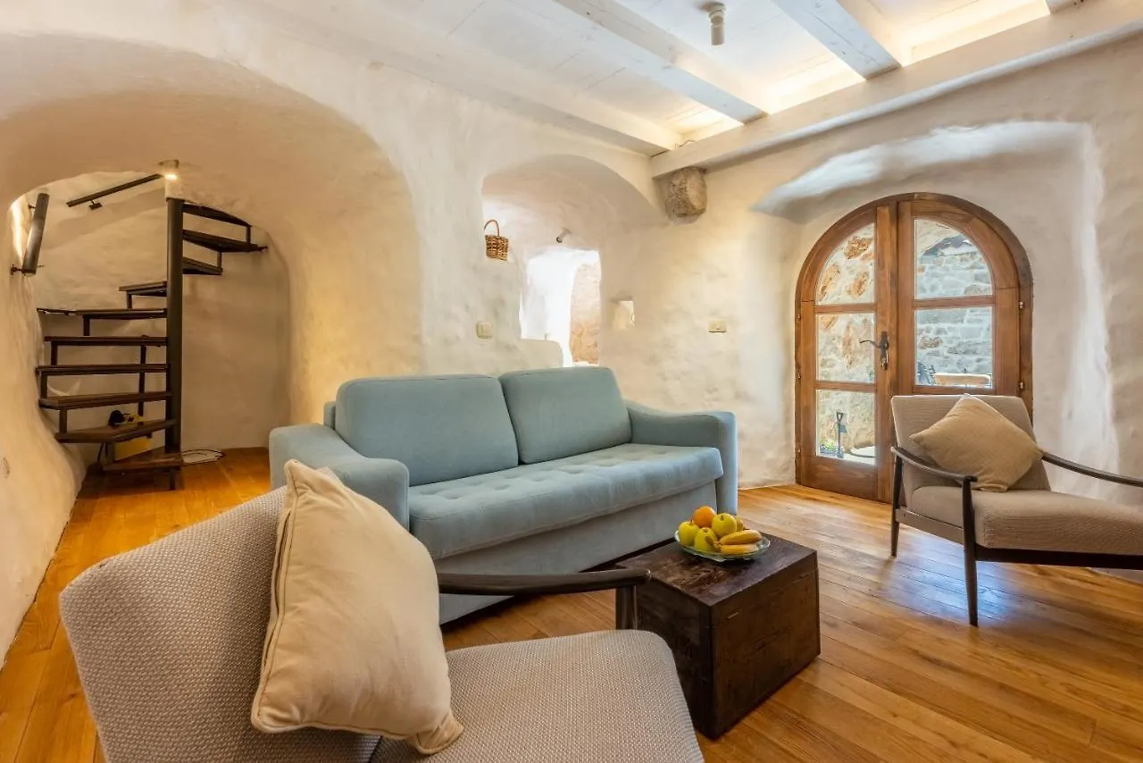 Stara Kuca - Old Stone House Villa Grizane-Belgrad Croatia