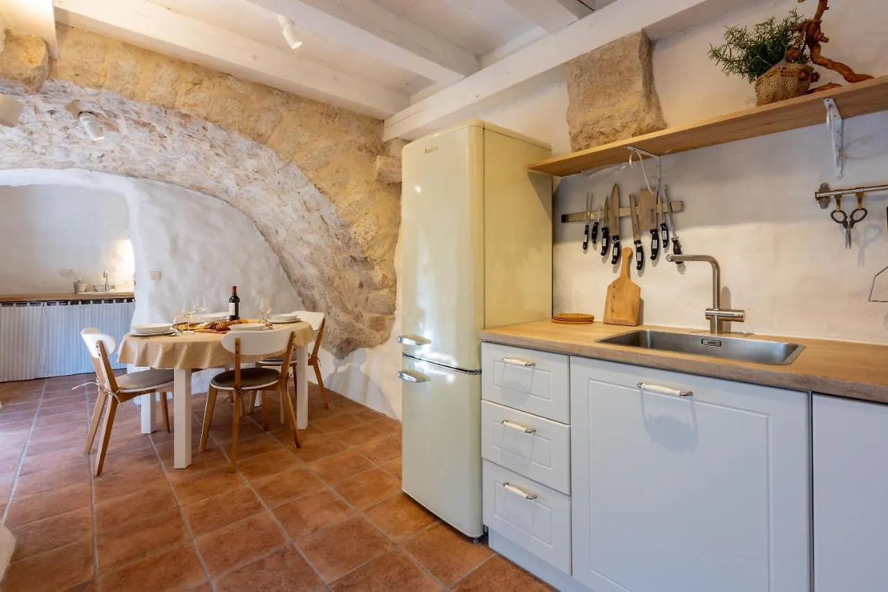 Stara Kuca - Old Stone House Villa Grizane-Belgrad Croatia